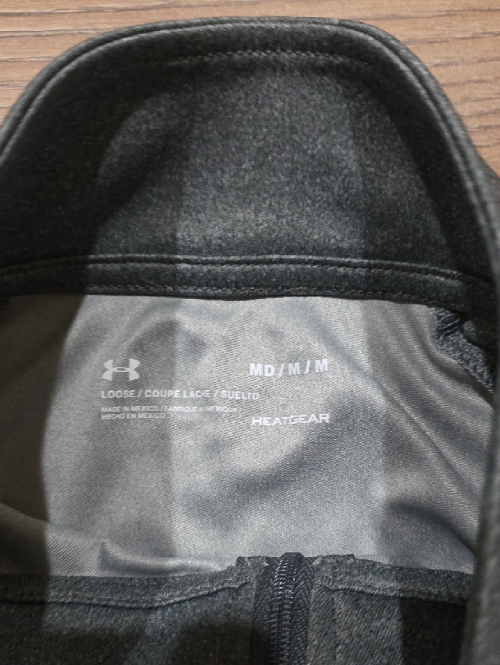 Under Armour Light Gray and Dark Gray 1/4 Zip Training Top - Picture 2 of 2